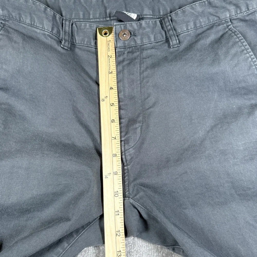 The North Face Pants‎ Men's 34 (35x31) Gray Straight Leg Chino